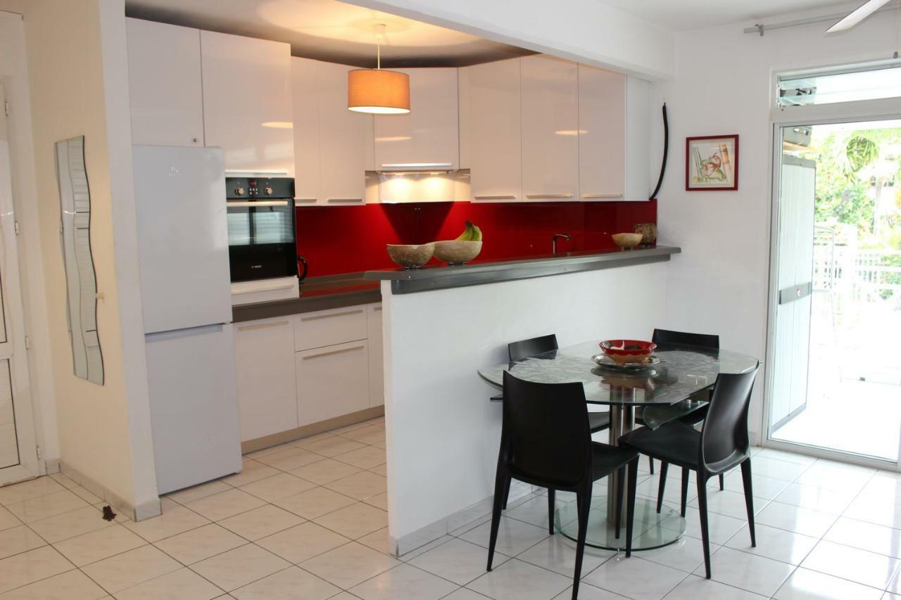 Appartement Le COLIBRI à Les Anses-d'Arlet Extérieur photo